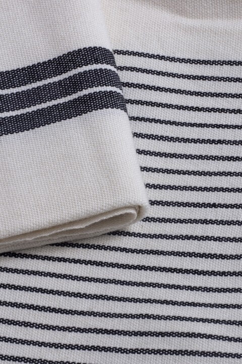 Loom.ist Natural Turkish Towel - Natural/Slim Black Stripe on Edge