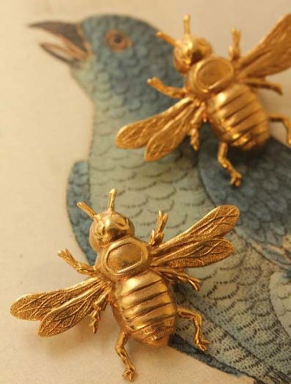 Melody Nelson - Brass Bee Brooch