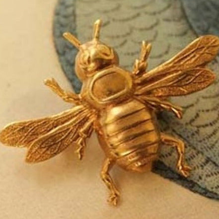 Melody Nelson - Brass Bee Brooch