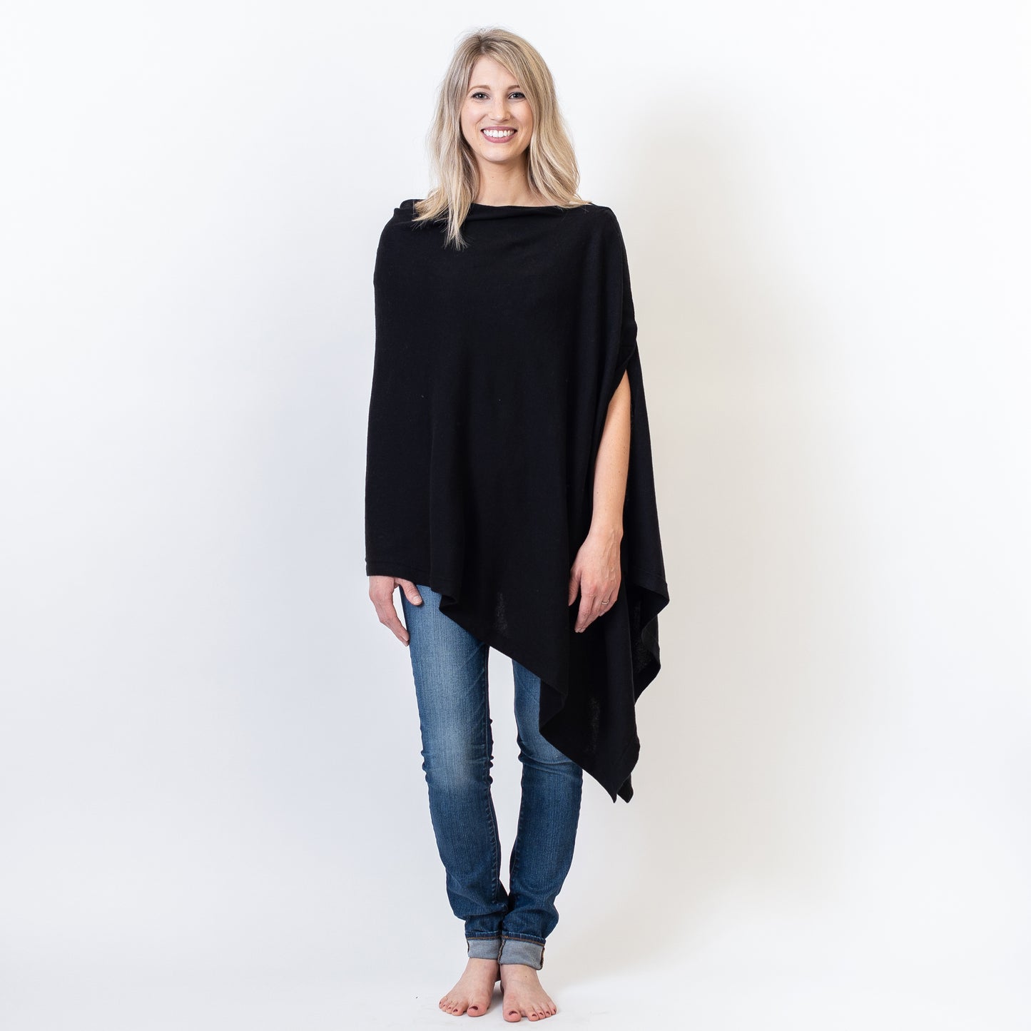 Zestt - Organic Cotton Travel Poncho - Black