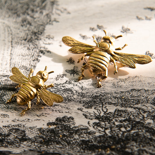 Melody Nelson - Brass Bee Brooch