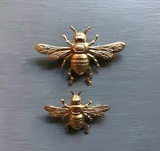 Melody Nelson - Brass Bee Brooch